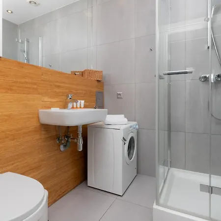 Swietojanska Center Of 550m To The By Renters Apartment Gdynia